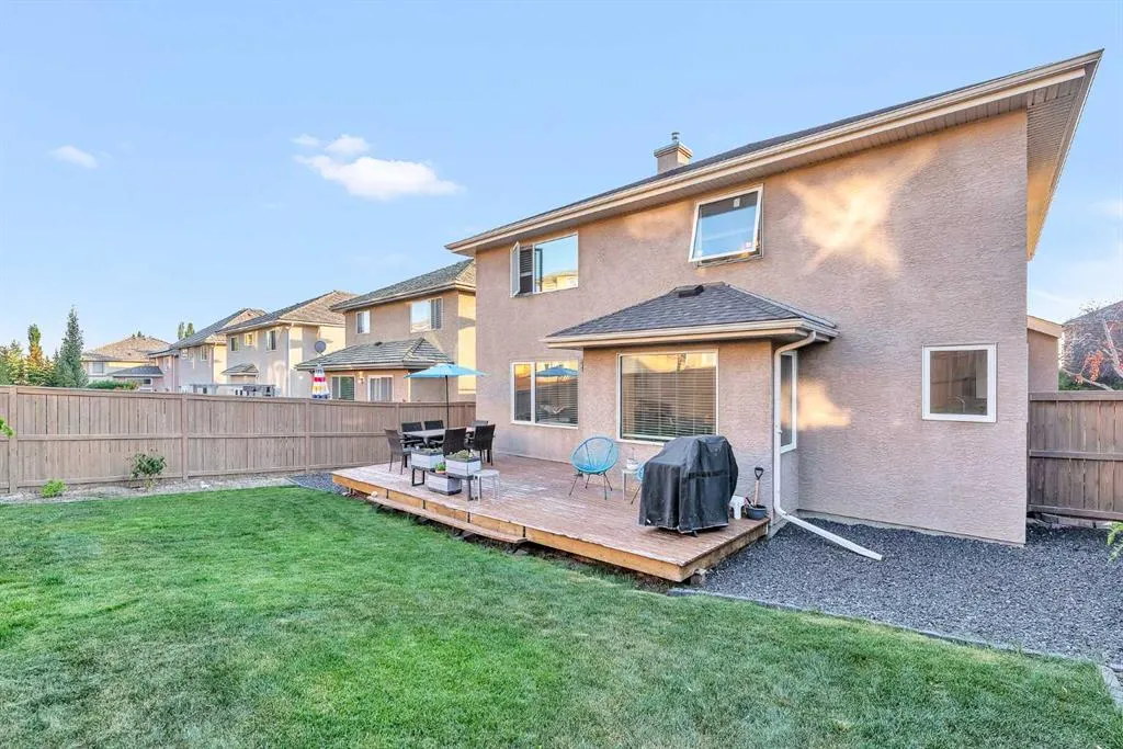 109 Royal Crest Terrace NW