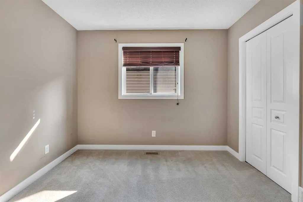 15 New Brighton Close SE