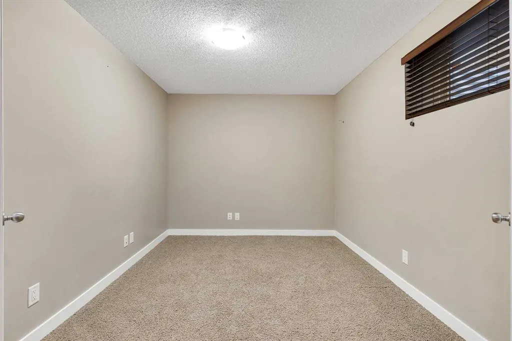 15 New Brighton Close SE