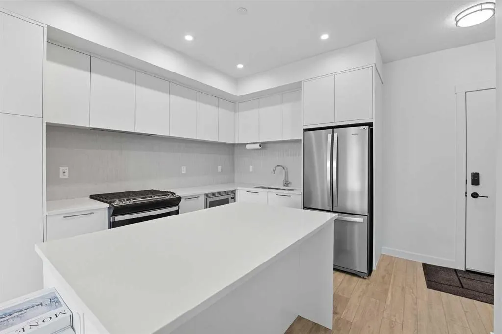 4160 Norford Avenue NW, #412