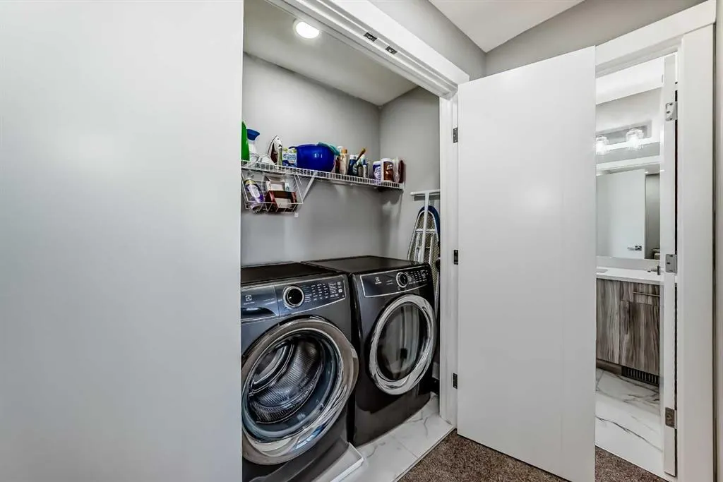 95 Skyview Close NE, #202