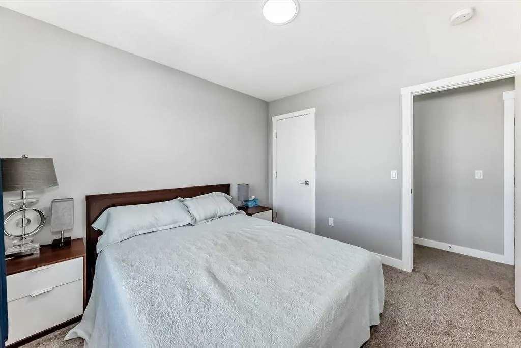 95 Skyview Close NE, #202