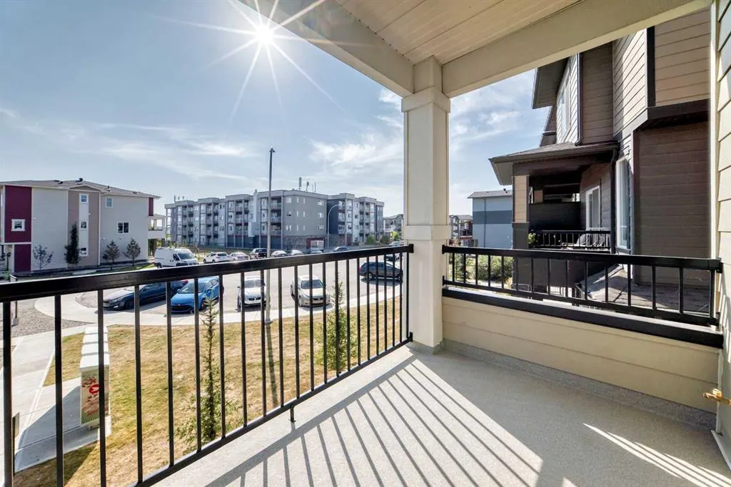 95 Skyview Close NE, #202