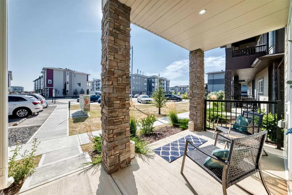 95 Skyview Close NE, #202