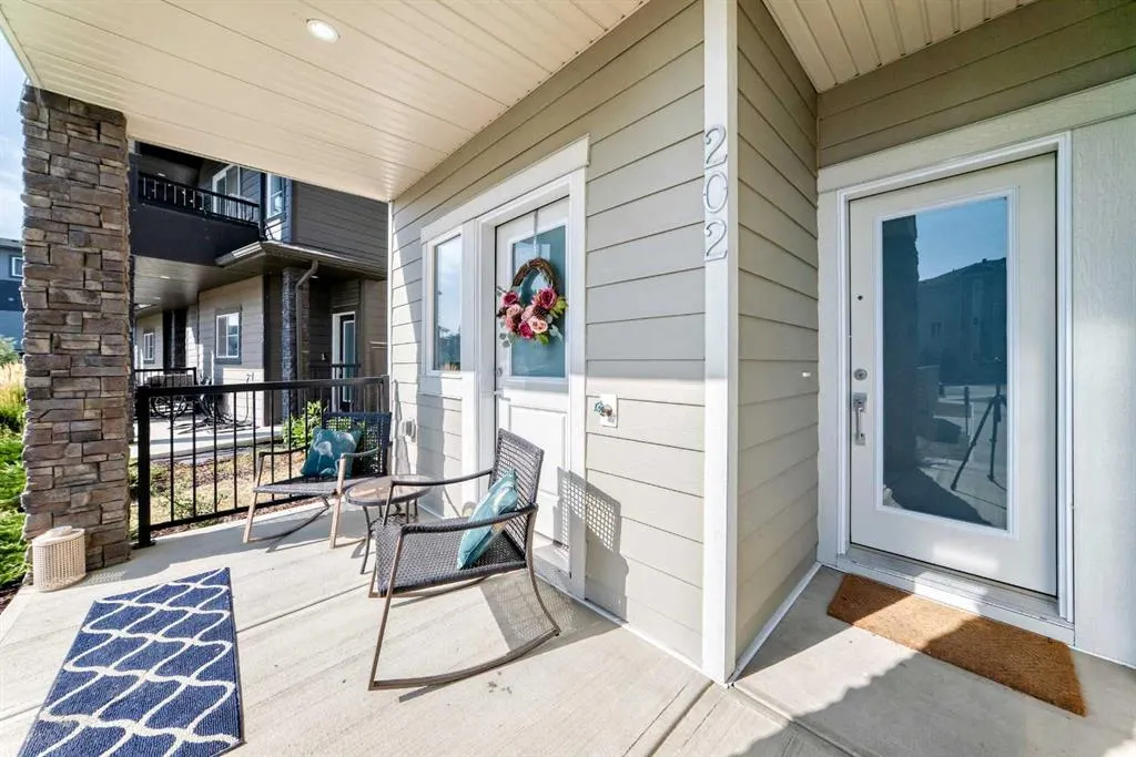 95 Skyview Close NE, #202