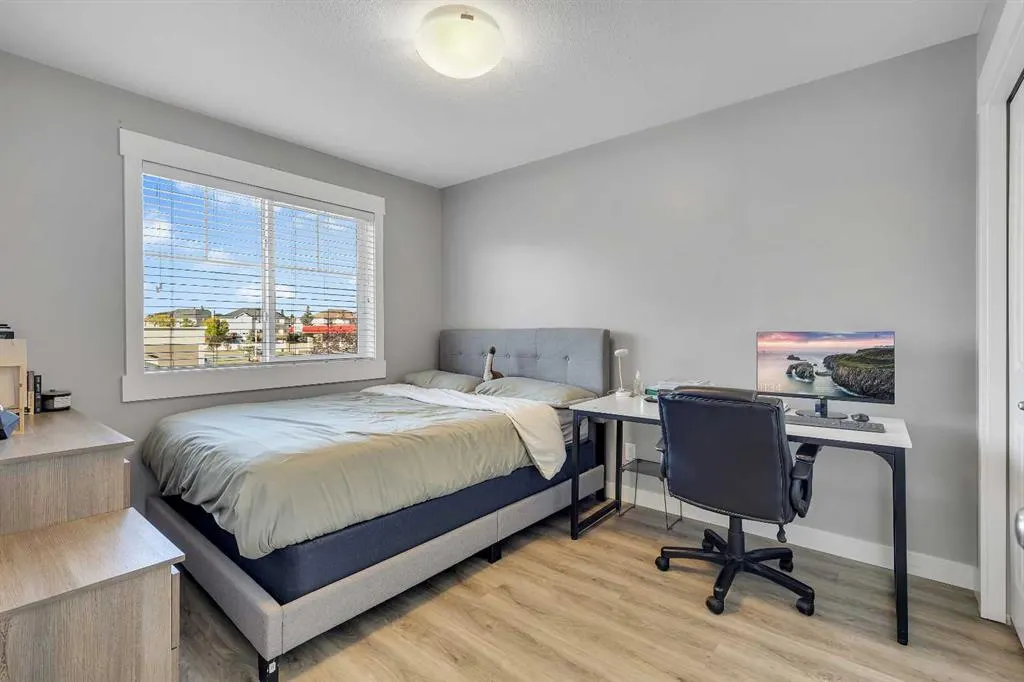 7 West Coach Manor SW