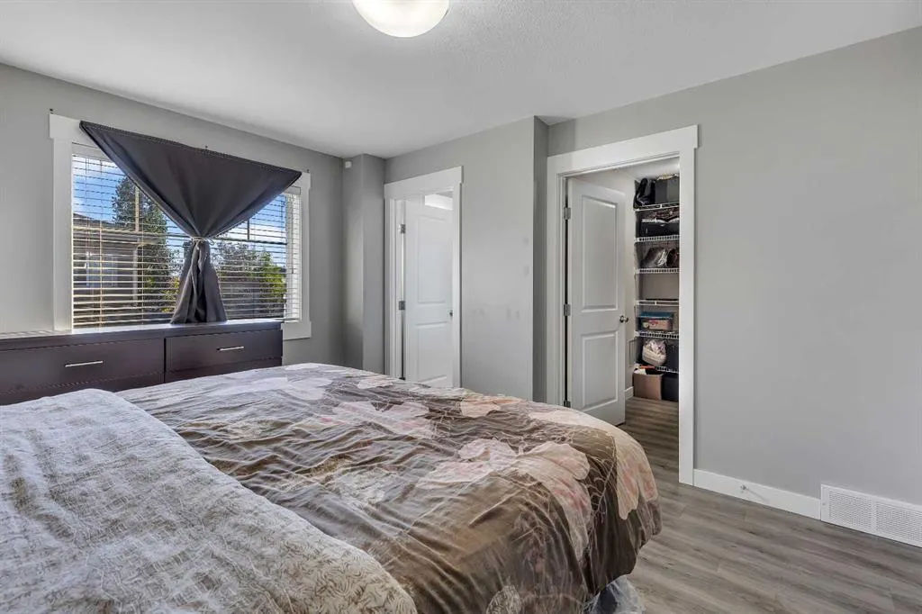 7 West Coach Manor SW