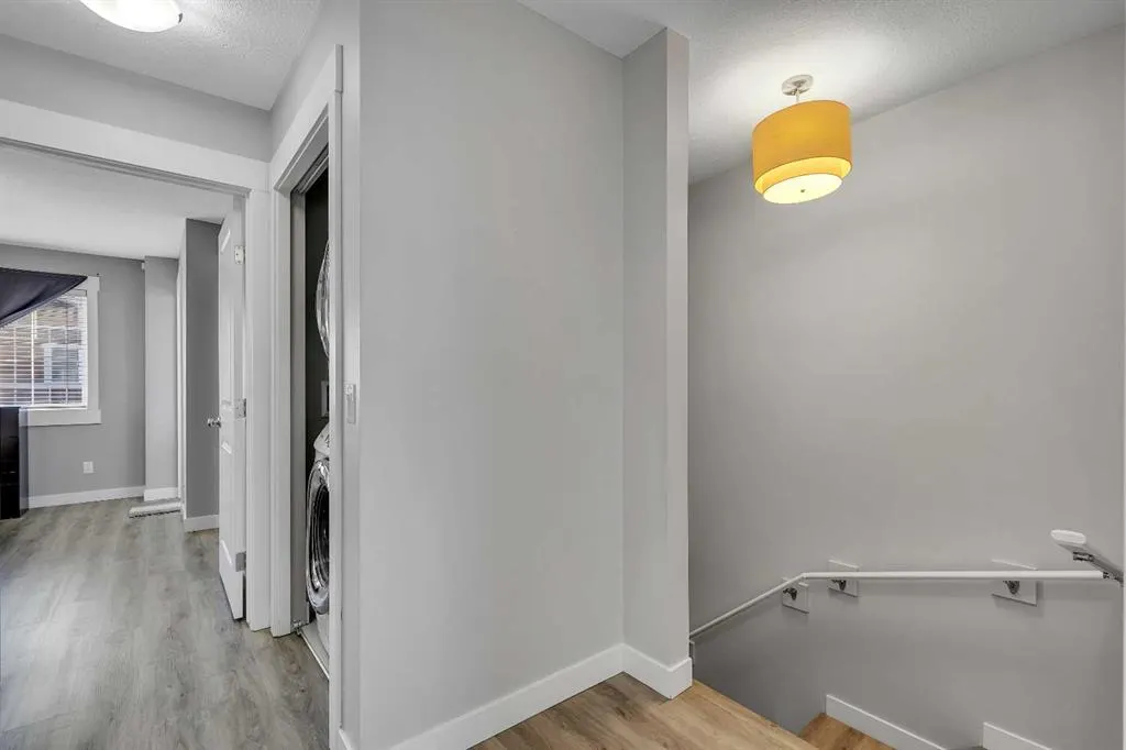 7 West Coach Manor SW