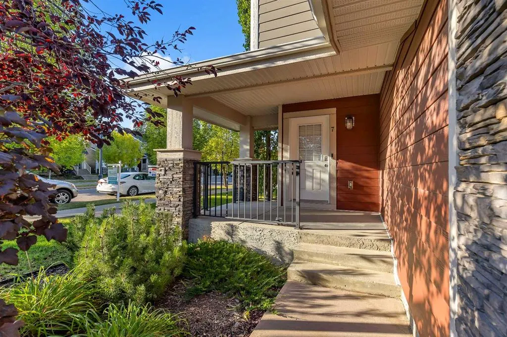 7 West Coach Manor SW