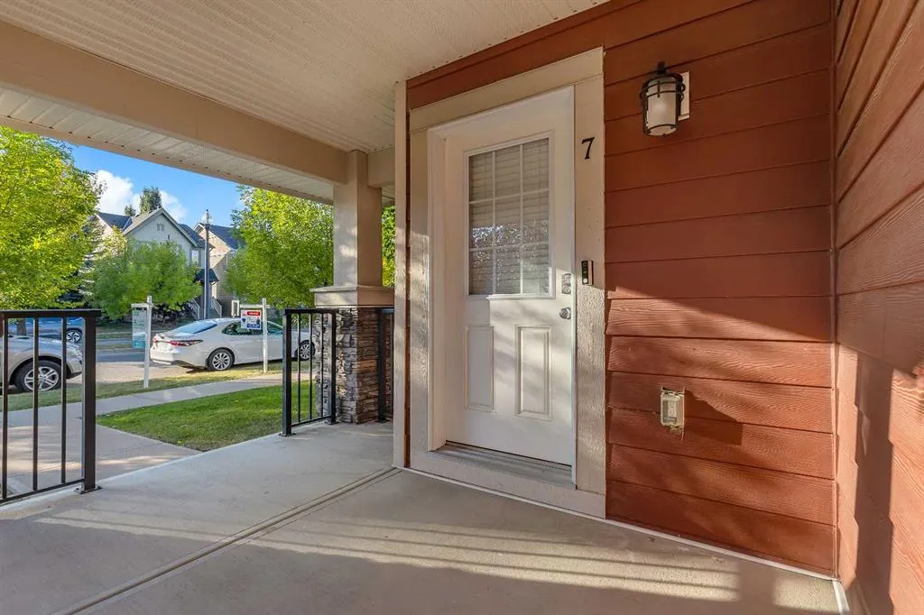 7 West Coach Manor SW