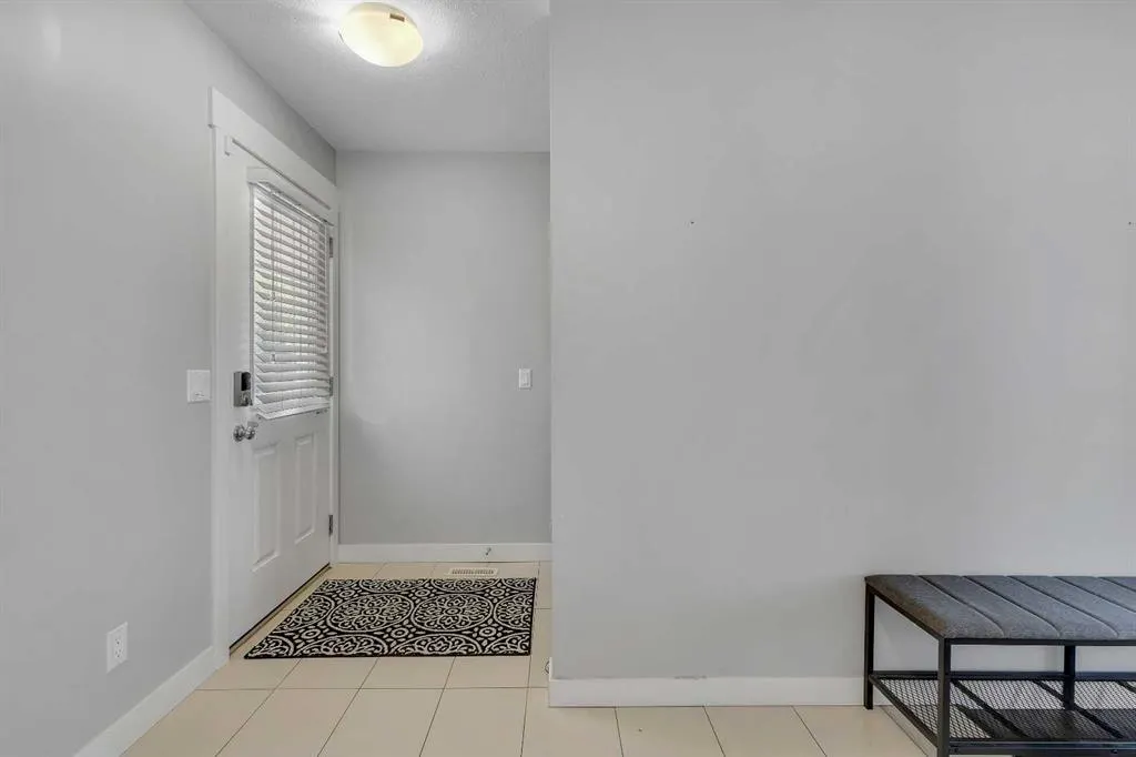 7 West Coach Manor SW