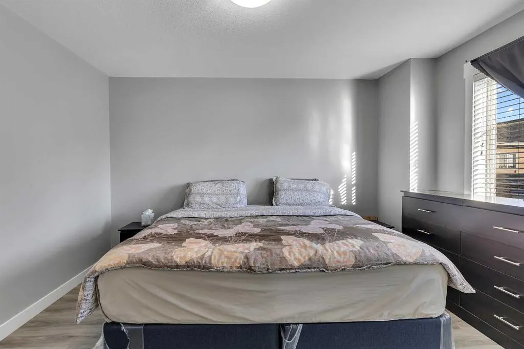 7 West Coach Manor SW