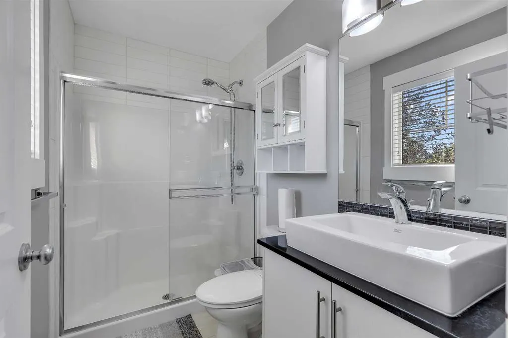 7 West Coach Manor SW