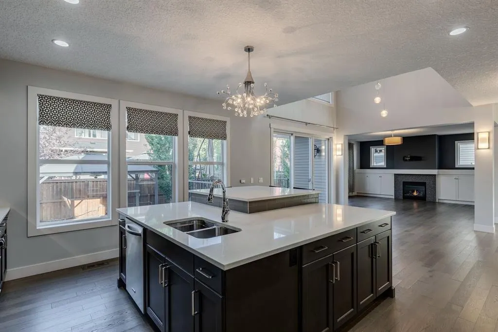 427 Canals Boulevard SW