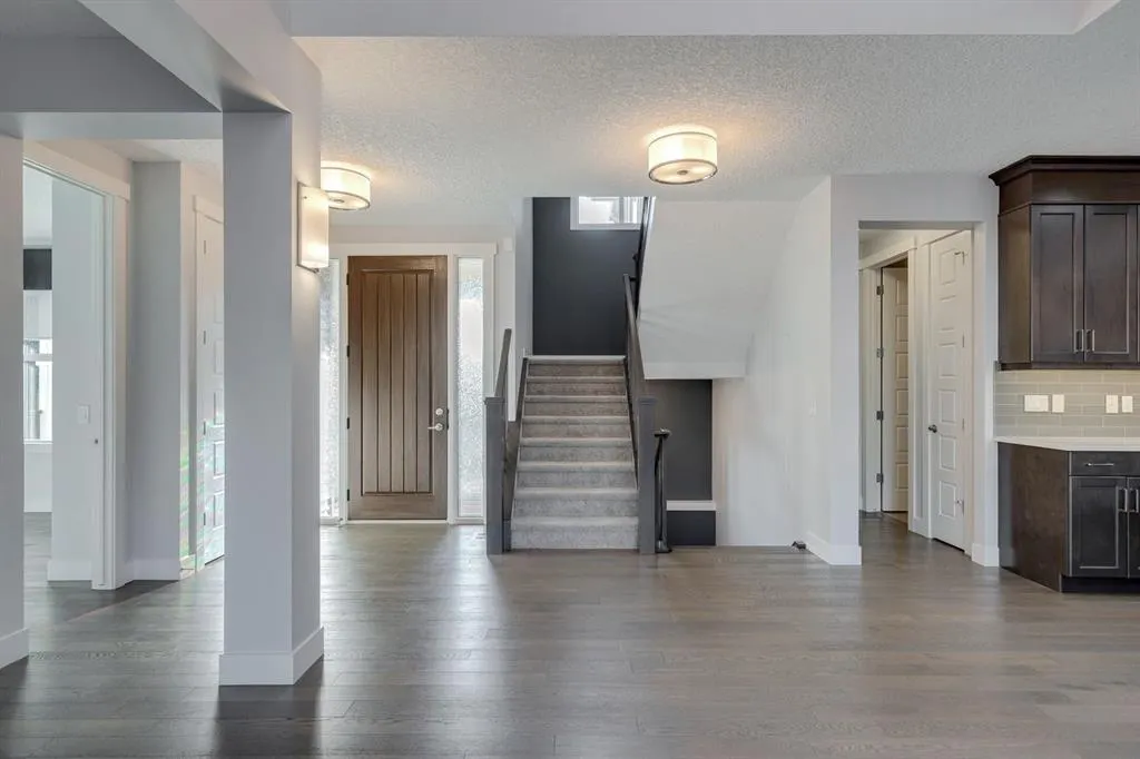 427 Canals Boulevard SW