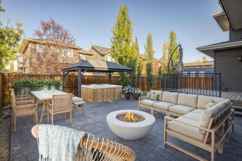 427 Canals Boulevard SW