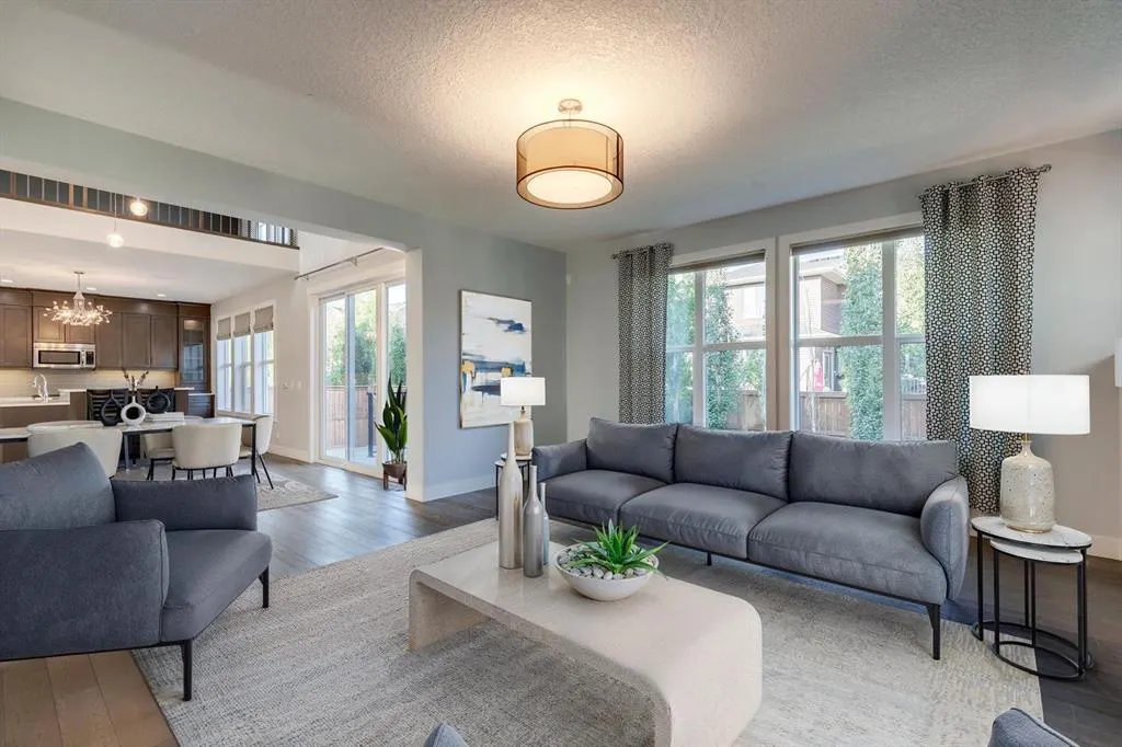 427 Canals Boulevard SW