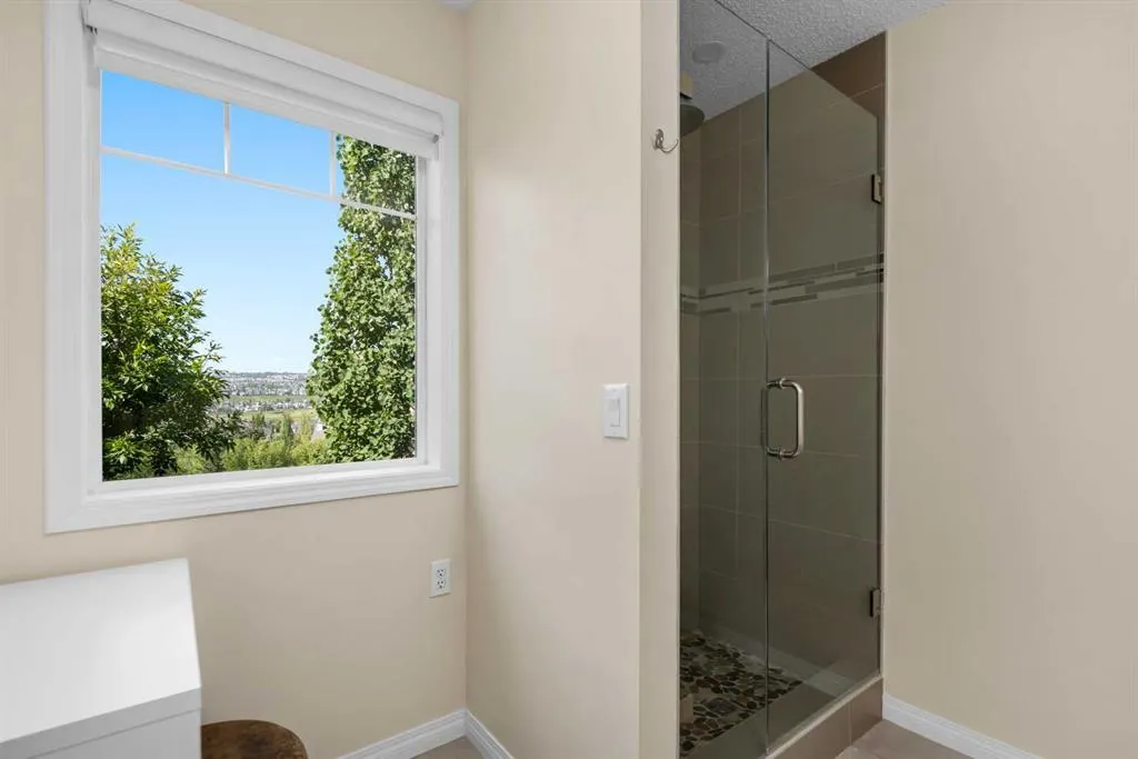 175 Hidden Creek Gardens NW
