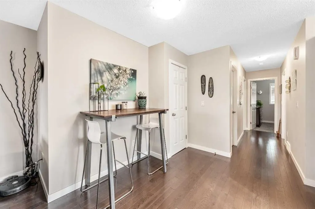 232 Whitlock Place NE