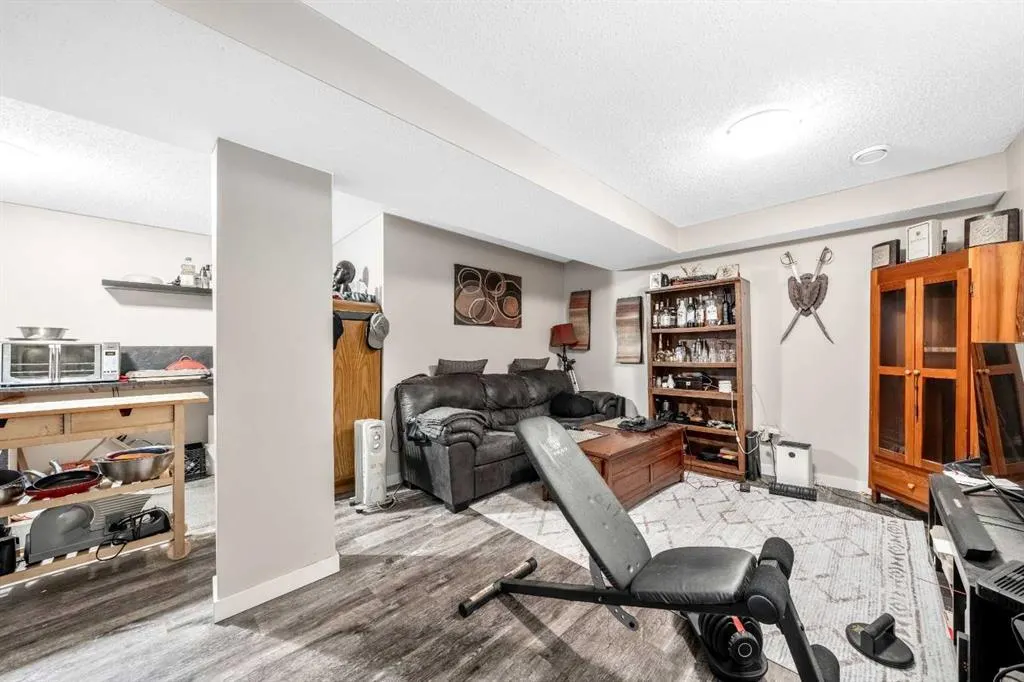 232 Whitlock Place NE