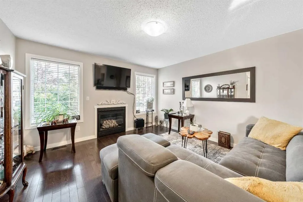 232 Whitlock Place NE