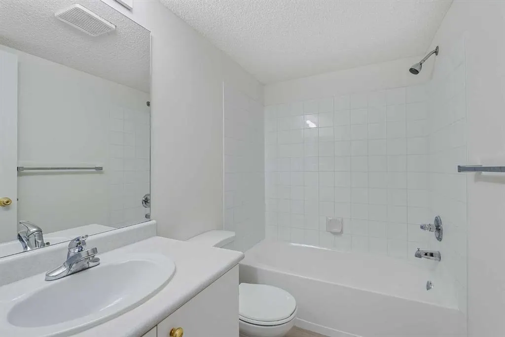 2000 Somervale Court SW, #210
