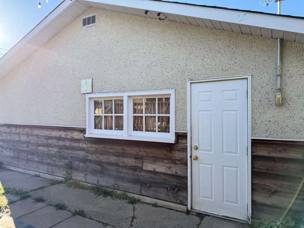 1910 16 Avenue S