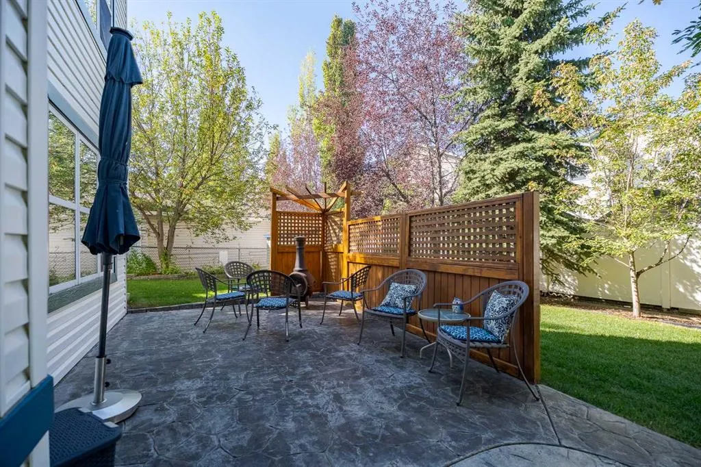 100 Coopers Heights SW