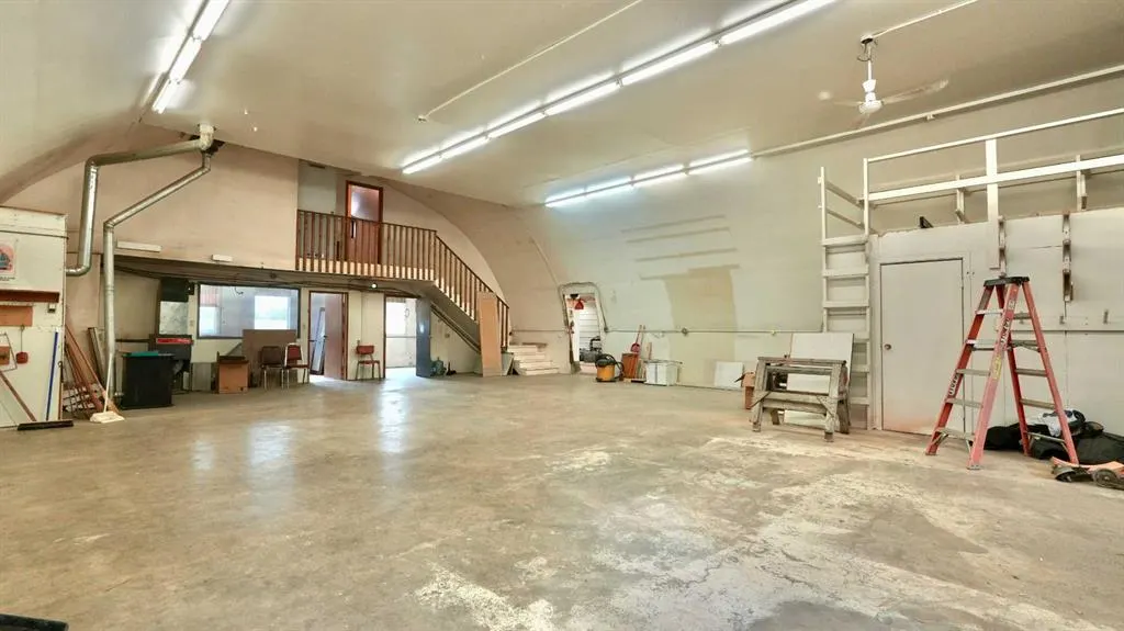 832068 Range Road 233