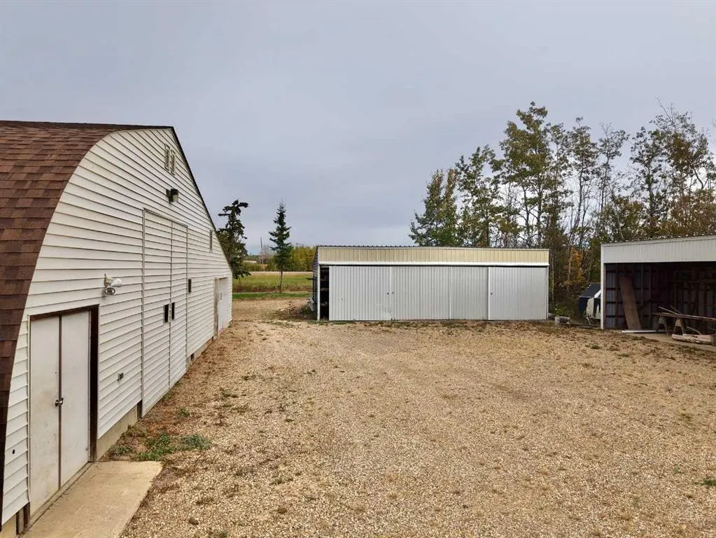 832068 Range Road 233