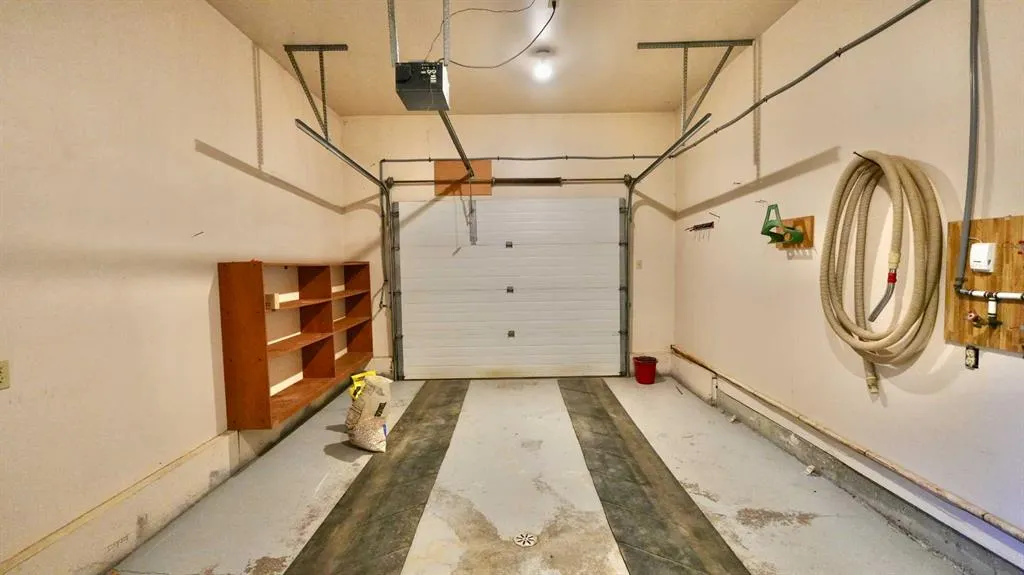 832068 Range Road 233