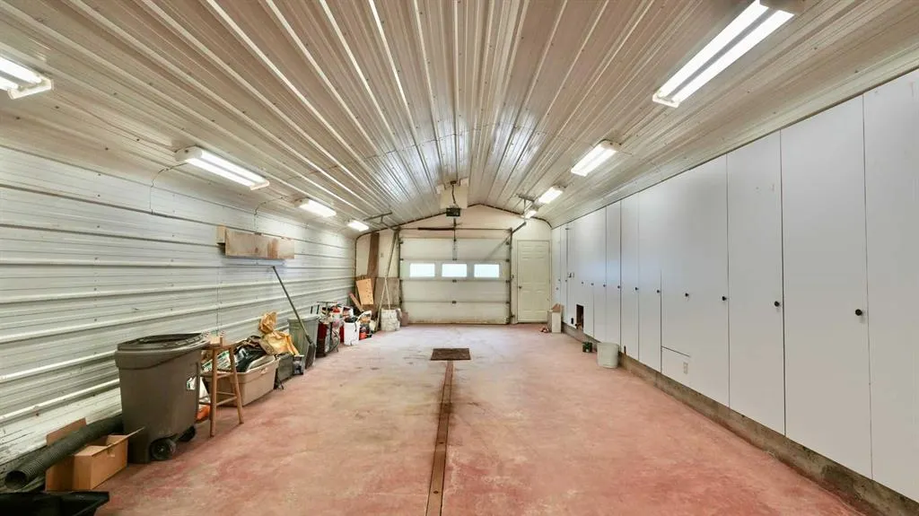 832068 Range Road 233