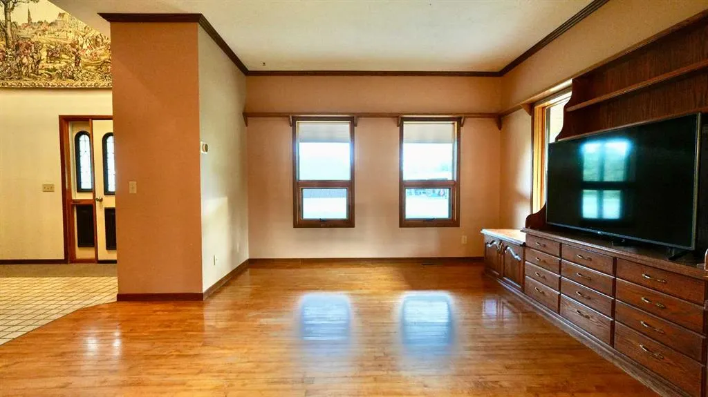 832068 Range Road 233