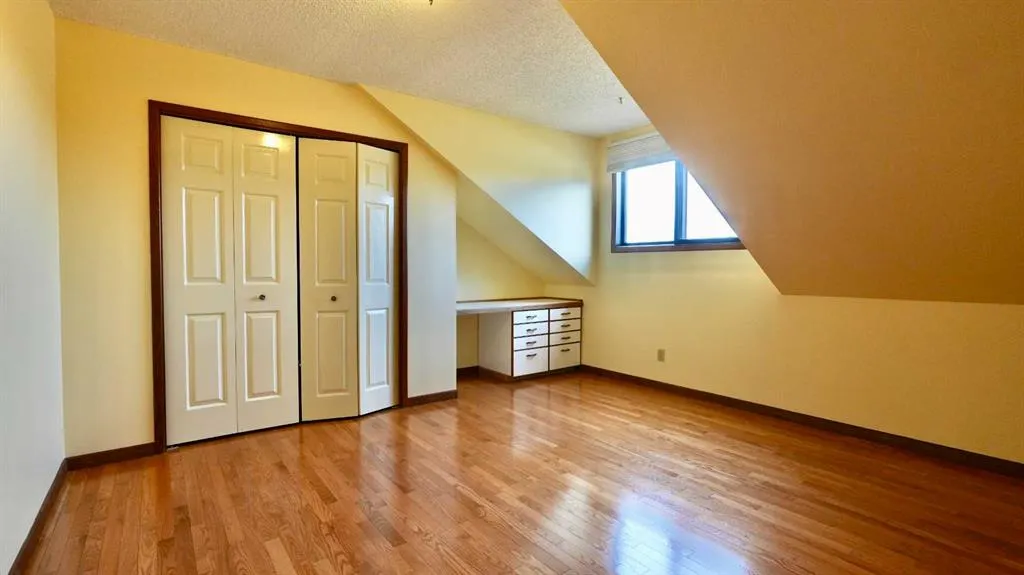 832068 Range Road 233