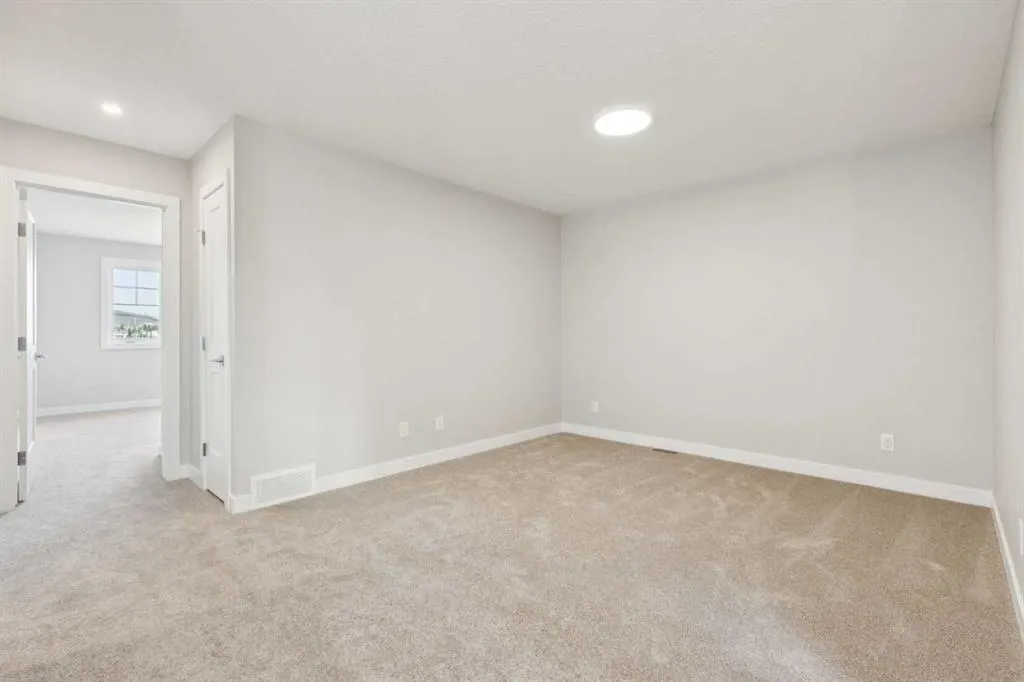 215 Greenwich Drive NW