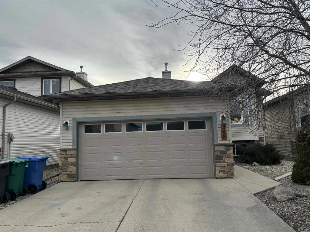 208 Silkstone Bay W