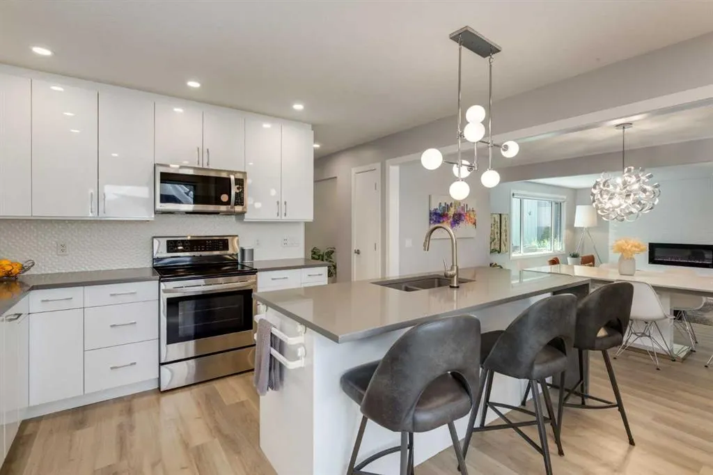31 Silverstone Bay NW
