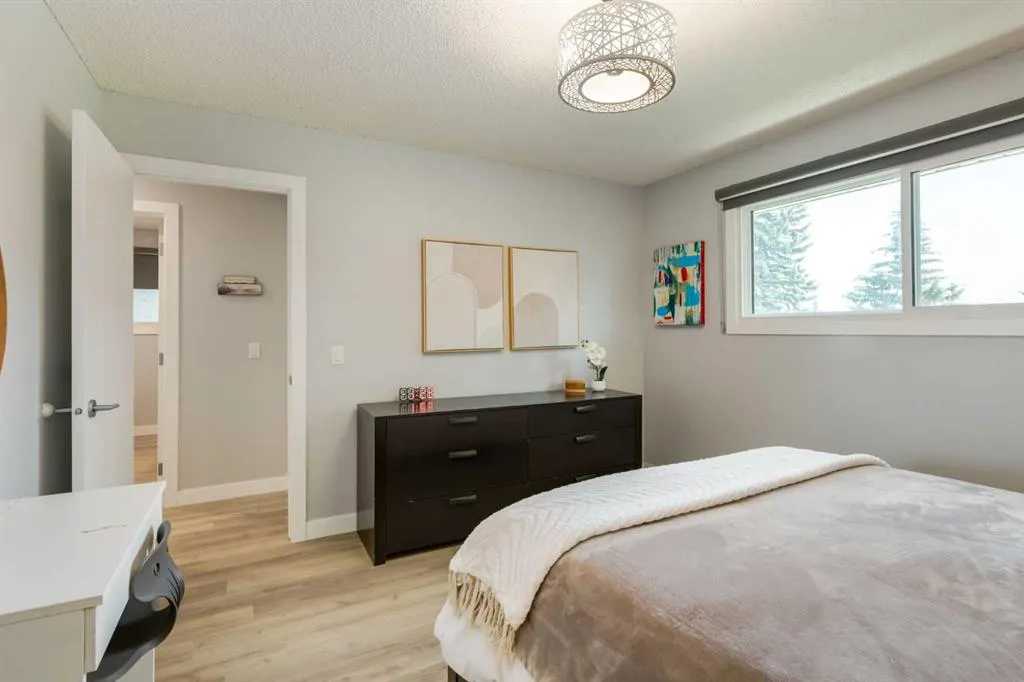 31 Silverstone Bay NW