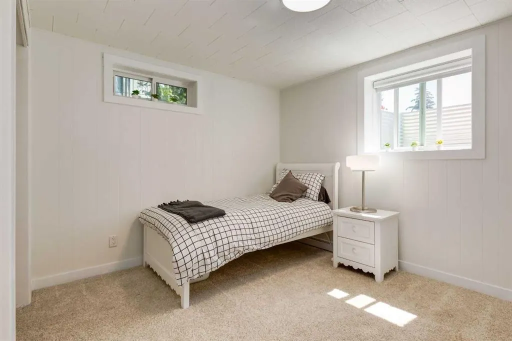 31 Silverstone Bay NW