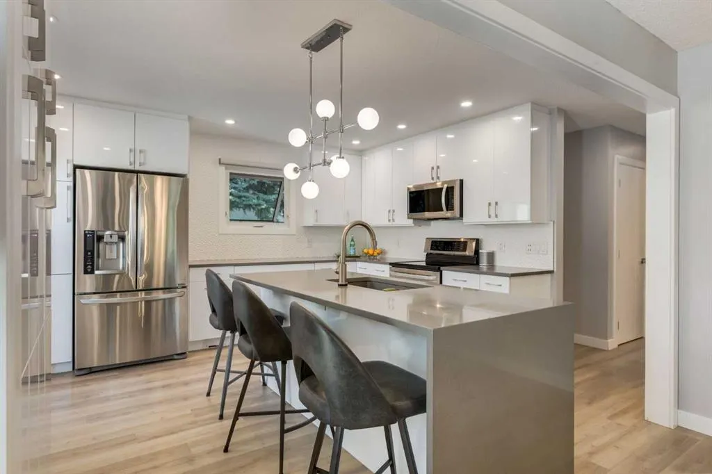 31 Silverstone Bay NW