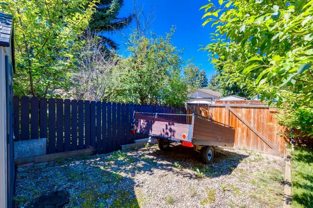 31 Silverstone Bay NW