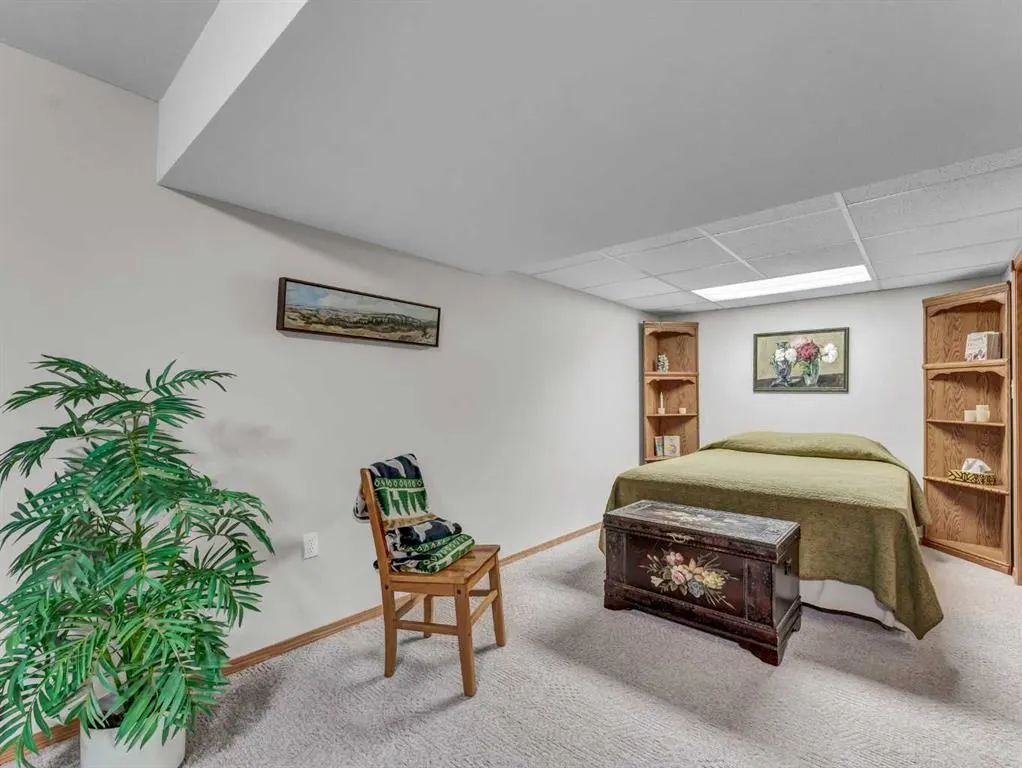 62 Park Meadows Lane SE