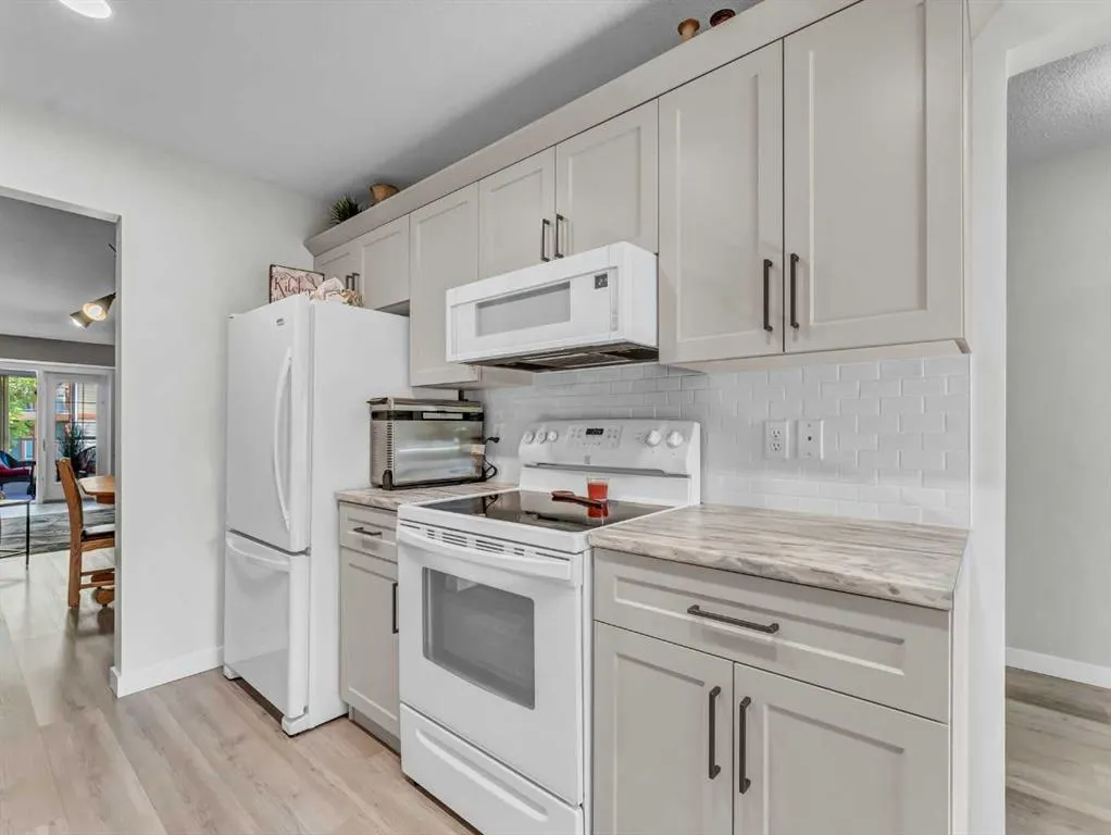 62 Park Meadows Lane SE