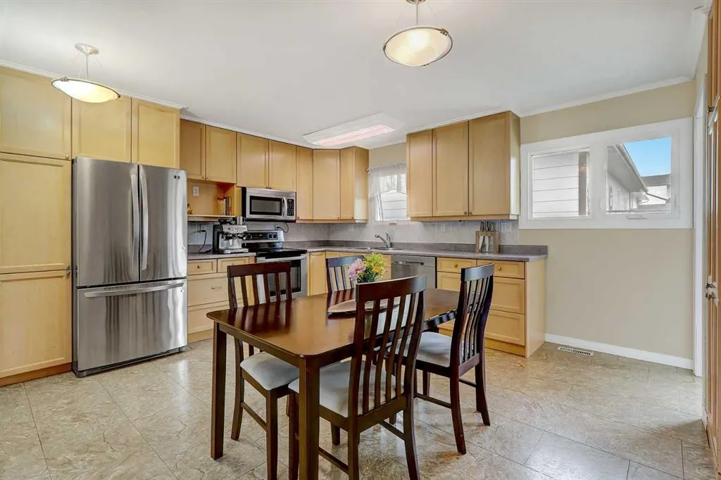11304 108 Avenue