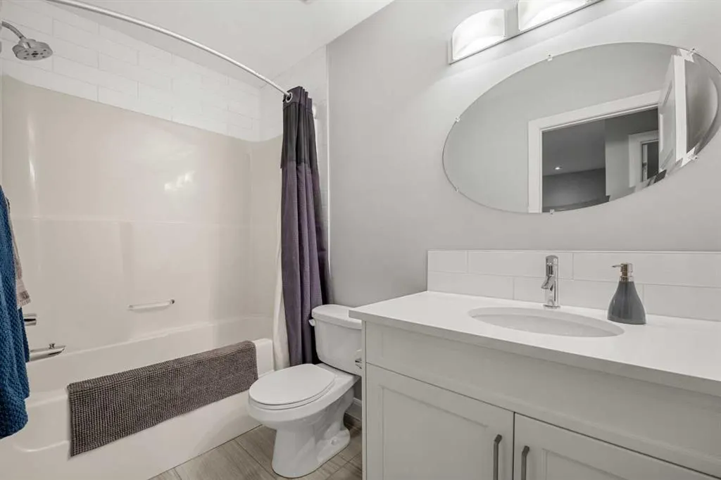 530 56 Avenue SW, #2