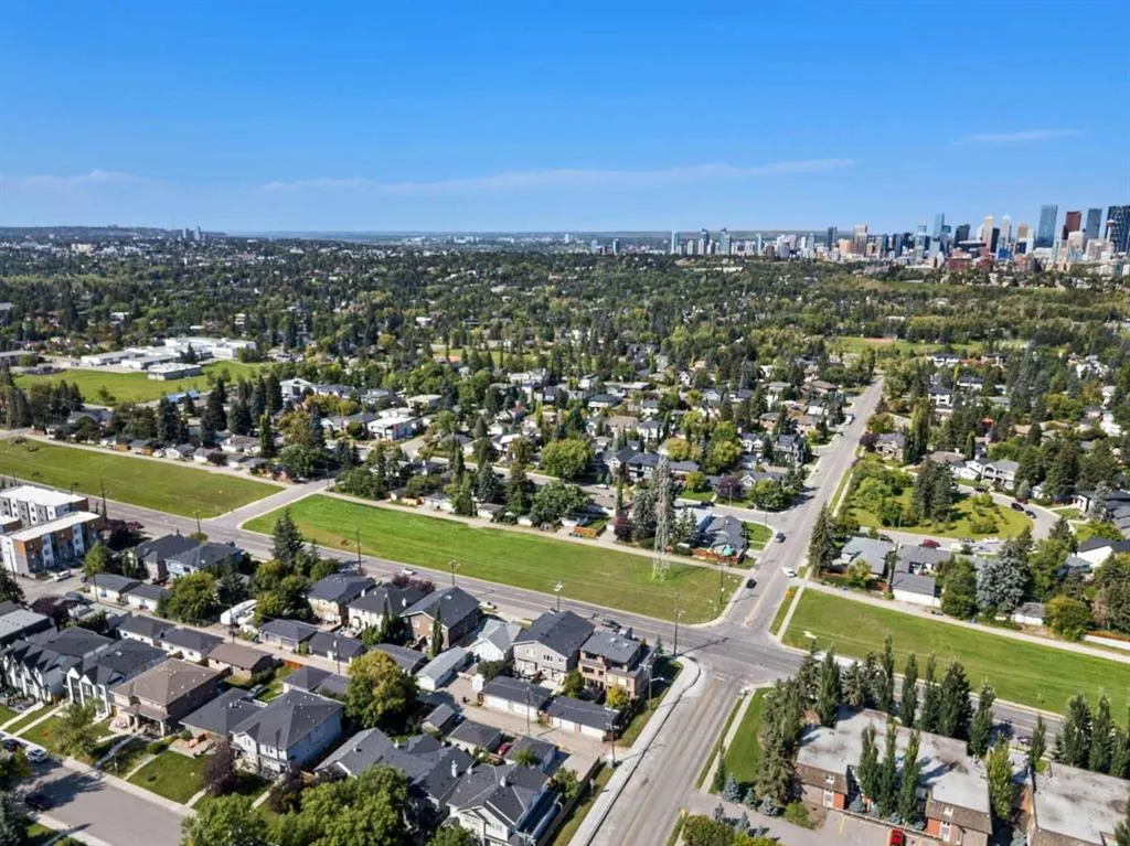 530 56 Avenue SW, #2