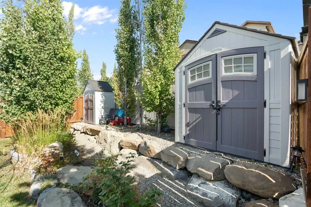 22 Hillcrest Street SW