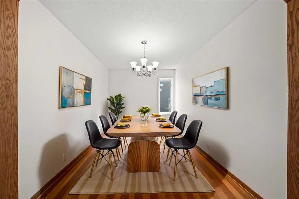 24 Riverside Crescent SE
