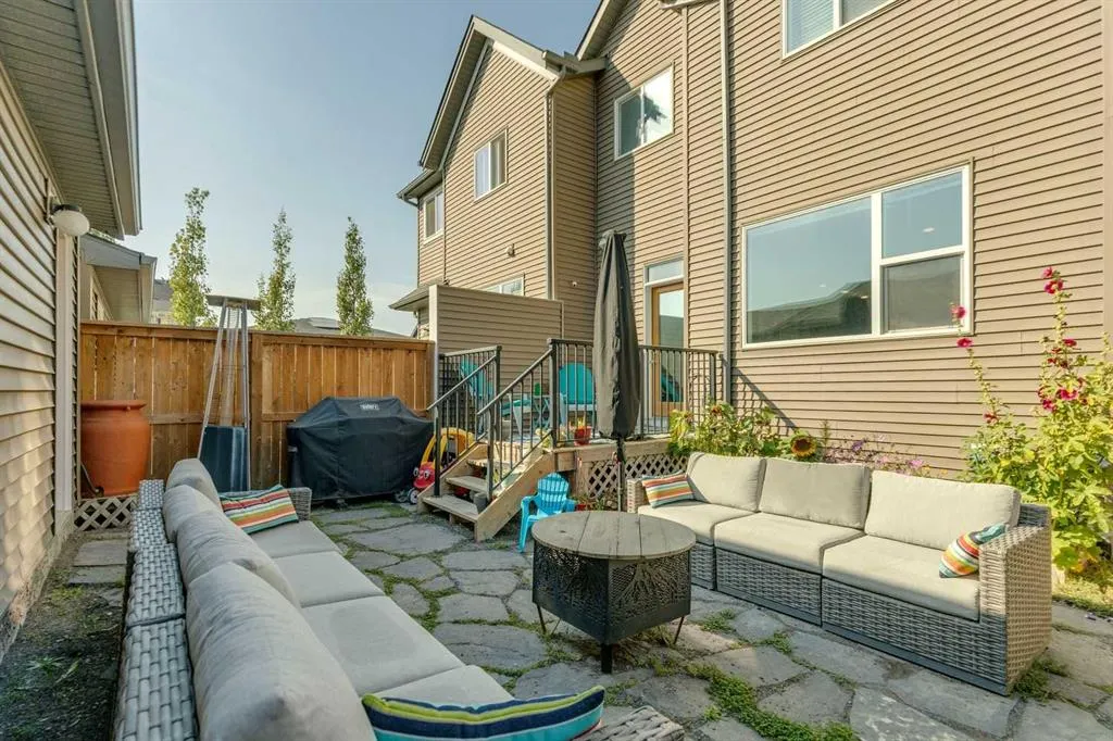 201 Carringvue Way NW