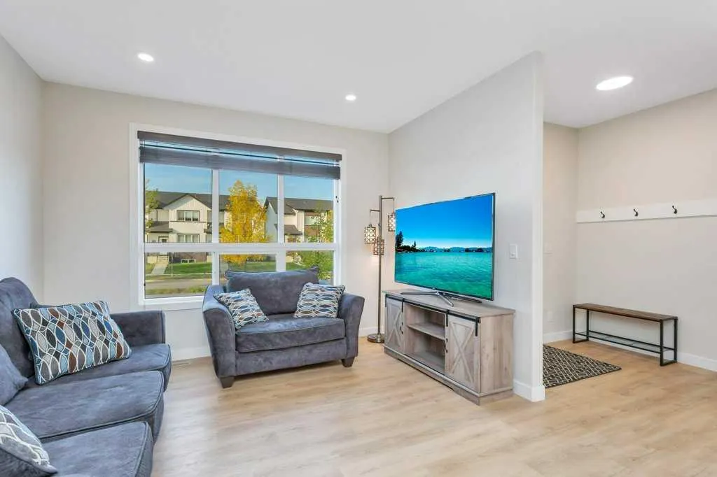7 Evergreen Way